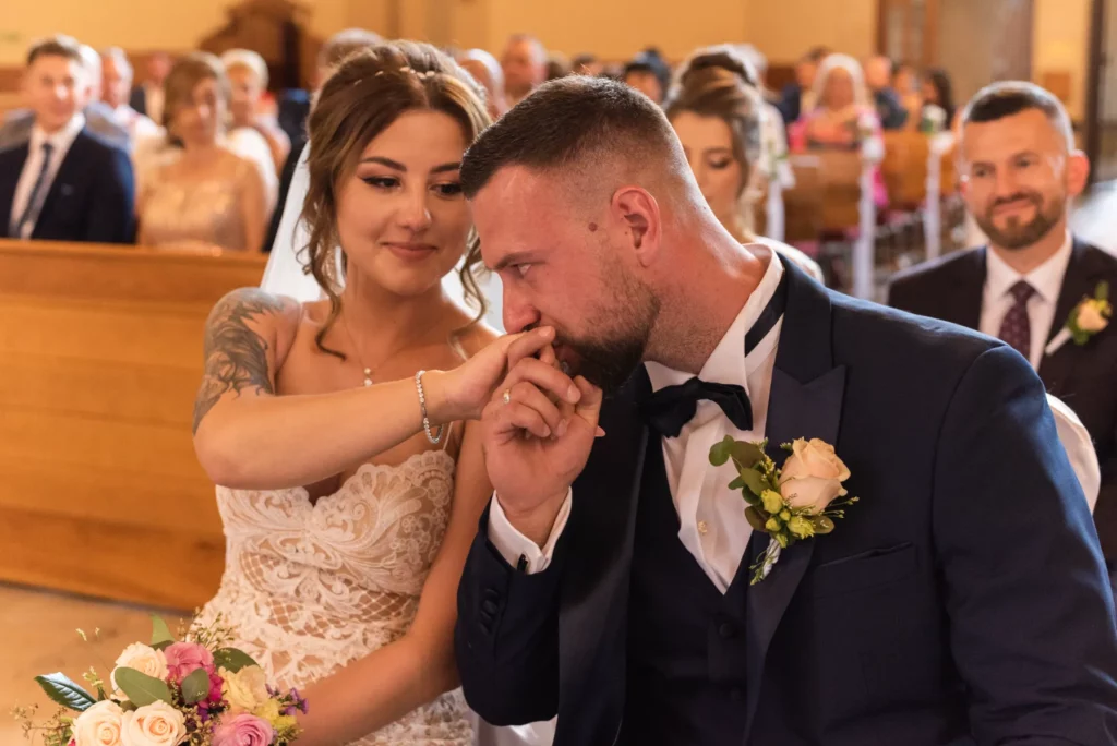 Wybór doświadczonego kamerzysty i fotografa na wesele